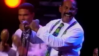 Que Bueno Baila Usted   Oscar D' Len