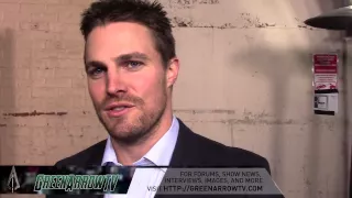 Stephen Amell on the Flash & Arrow Crossover - Part 1