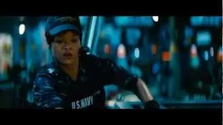Battleship -Movie Clip - Raikes Target An Alien With The Deck Gun.(2012)