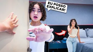 O RYAN LEVOU UMA MENINA ESCONDIDO PRA CASA !!!