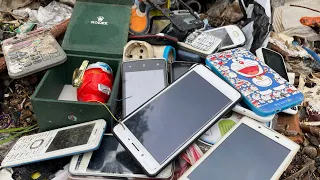 LOOKING FOR USED PHONES AT THE FINAL DUMP || Restoration old Oppo