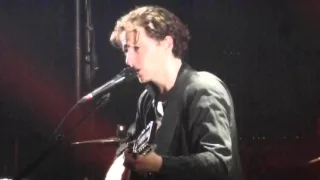 Raphaël Ne partons pas fâchés  live@Cirque Royal 18-12-2015