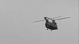 CH-47F Chinook  does a 360  .mpg