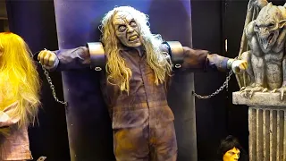 UNEXPECTED Zombie Costume Scares at Halloween Trade Show USA 😱 🤣