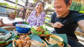 Giant THAI BREAKFAST!! Homestay Tour in Sukhothai, Thailand! | Ban Na Ton Chan (บ้านนาต้นจั่น)