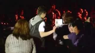 Vhong Navarro Sang 'Totoy Bibo' @ Cache Creek