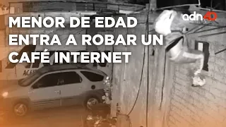 Captan el modus operandi de un menor de edad que entra a robar un café internet