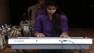 Live Performence at Gandharv Kabhi jo Badal Barse on keyboard Played by Mansi Kumar - 2014