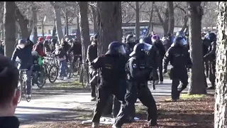 Großdemo & Gegendemo/Polizeigroßeinsatz in Wien