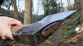 Restored vintage Elwell 4 1/2 pound axe tested in some sycamore rounds it beautiful