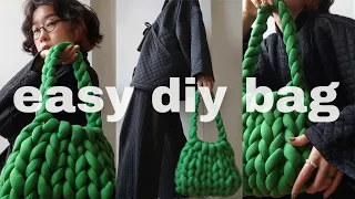 how to hand crochet a bag (hand knit chunky yarn bag tutorial)