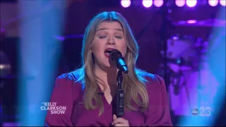 Kelly Clarkson Sings "The Trouble With Love Is" 2021 Live Concert Performance HD 1080p