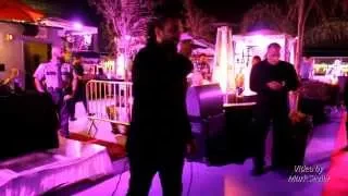 Hovhannes Babakhanyan singing "I Can't Stop Loving You"