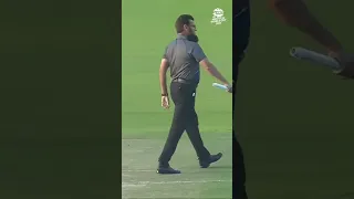 Umpire Aleem dar  showing his batting class in cricket ground||#wct20