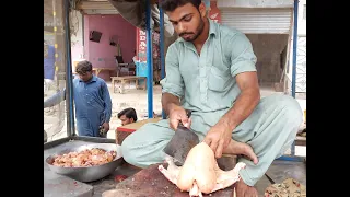 Indian Best Chicken Cutting / Rameez Adda Soromore Indian street food Cutting / PakistanFood Street