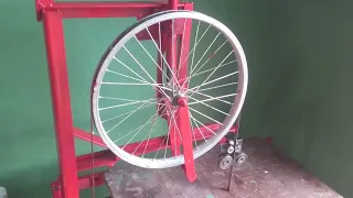 serra com rodas de bicicleta