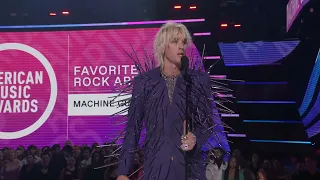 Machine Gun Kelly Wins Favorite Rock Artist | AMAs 2022