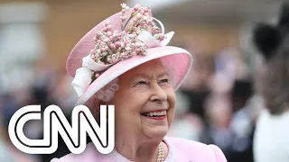 Cortejo da rainha passa por Edimburgo neste sábado (10) | CNN PRIME TIME