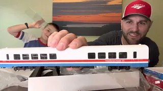 Amtrak Rapido HO Rohr RTL Turboliner unboxing and operation