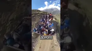 В Гималаях люди летят на КОВРЕ-САМОЛЁТЕ