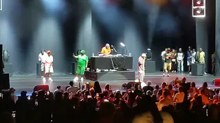 DJ Jazzy Jeff and Rakim performing "Make Em' Clap To This"