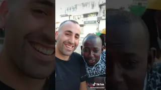 Afrikalı adam Zazaca konuşuyor