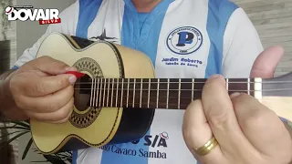 Turma iniciantes 01 cavaquinho - Batida com acorde de Dó Maior