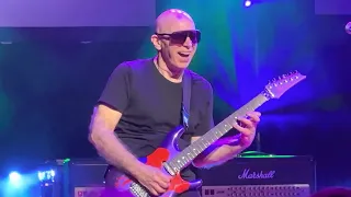 Joe Satriani - Surfing With The Alien (live in Los Angeles 09/23/2022)