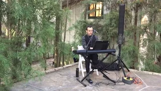 Just The Way You Are (Bruno Mars) LIVE Sample Cover by Kevin Laurence