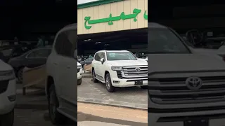 Lexus LX 600 VS Toyota Land Cruiser LC 300