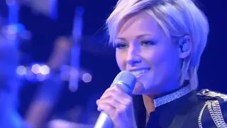 50 000 немцев встали под русскую песню). Helene Fischer