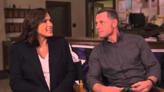 Mariska Hargitay & Jason Beghe | Crossover Episode