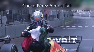 Checo Pérez casi cae de su auto al celebrar Victoria en Gran Premio de Mónaco 2022