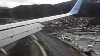 Spectacular Innsbruck airport approach