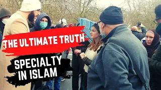 Trying To Convince Me About God Denying Science! @AliDawah  Vs Atheist Girl | Speakers corner