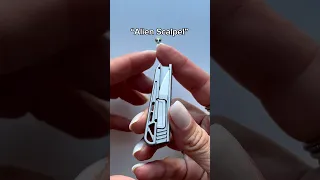 Wild Knife Design “Alien Scalpel”