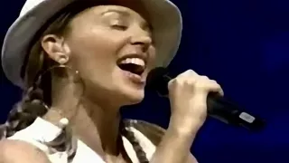 Kylie Minogue - Can't Get You Out Of My Head (Fever Tour 2002 Manchester)