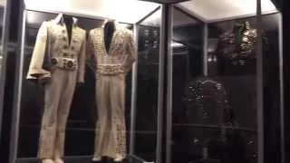 Дом Элвиса Пресли. Поместье Грейсленд. Мемфис, штат Теннесси / Elvis Presley's house at Graceland