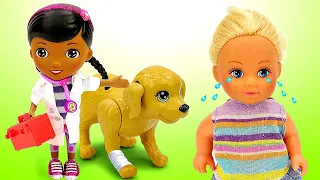 Taffy precisa ir ao veterinário! Novelinha de boneca com o cachorro da Barbie de brinquedo