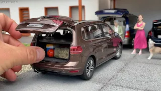 1:18 Volkswagen Touran L 1.4 TSI (5T) 2016, Nutshell Brown Metallic - Paudi [Unboxing]