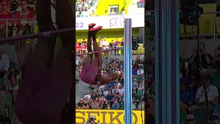 The scream from Mutaz Barshim 😱 #qatar #athletics #highjump #america #flying