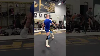 Ian Garry SPARRING With Li Jingliang