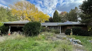 Disney Employee’s ABANDONED 1970’s Dream House Forgotten In The Woods **CAN’T BELIEVE WHAT I FOUND**