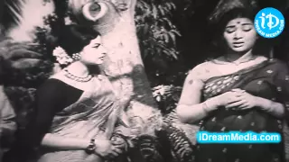 Pavitra Bandham Movie - Vanisri, Kanchana Emotional Scene