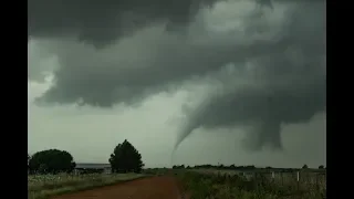 TEXAS TORNADO IN 4K! Amazing Rope Out