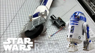 Build Your Own R2-D2 - Pack 8 - Stages 27-30 - The Projector and Finishing the Leg Section