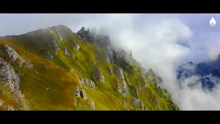 Munții Bucegi filmați din dronă / Bucegi Mountains from above #DeasupraMuntilorRomaniei