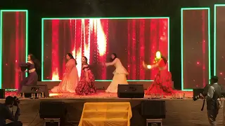 Deewana hai dekho sangeet performance by bridesmaids