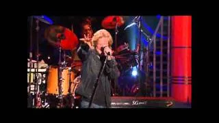 Hall & Oates - Live In Concert - 01 - Maneater (HQ).mp4