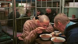 Петухи и опущенные в тюрьме